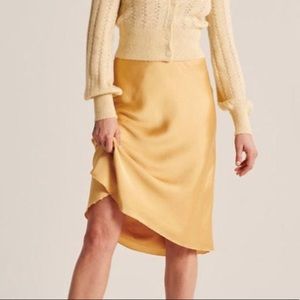 Abercrombie & Fitch Satin Midi Skirt